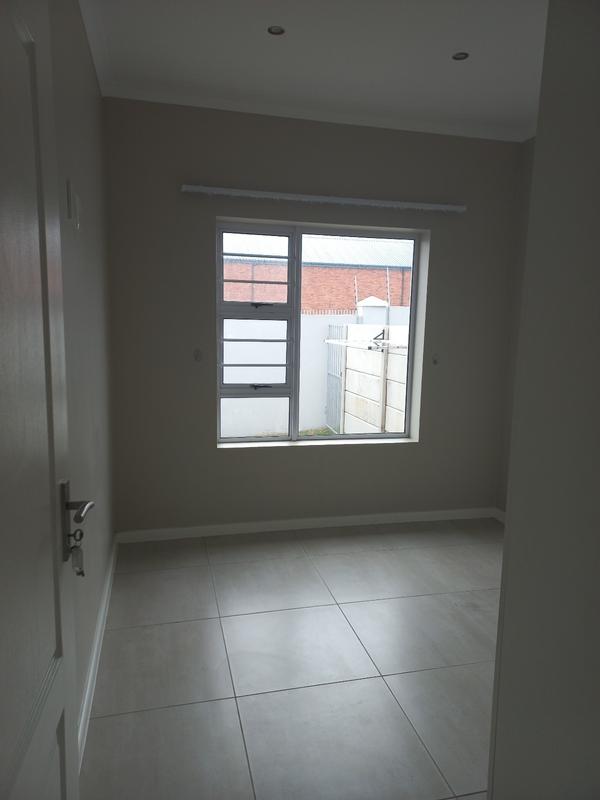 2 Bedroom Property for Sale in Fairview Eastern Cape